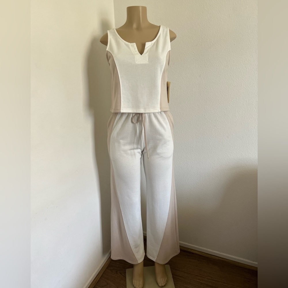 Neutral Colorblock Two-Piece Lounge Set | Sleeveless Top & Wide-Leg Pants